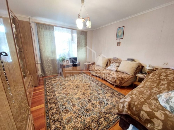 
   Продам 2-комнатную, 53.7 м², Окопная ул

. Фото 1.