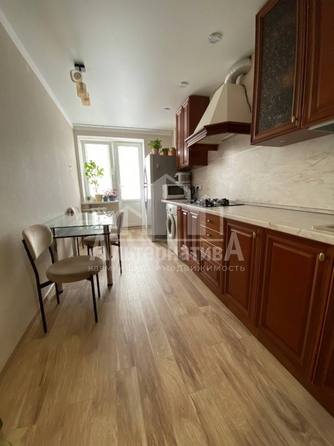 
   Продам 2-комнатную, 50 м², Островского ул

. Фото 4.