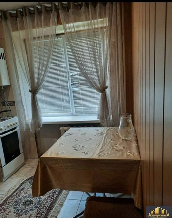 
  Продается 3-комн. квартира, 56.9 м², Островского ул
. Фото 3.