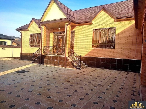 
   Продам дом, 220 м², Кисловодск

. Фото 1.
