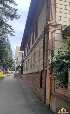 
   Продам отдельностоящее здание, 450 м², Желябова ул

. Фото 25.