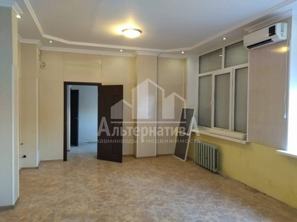 
  Продается универсальное помещение, 72.8 м², Азербайджанская ул
. Фото 7.