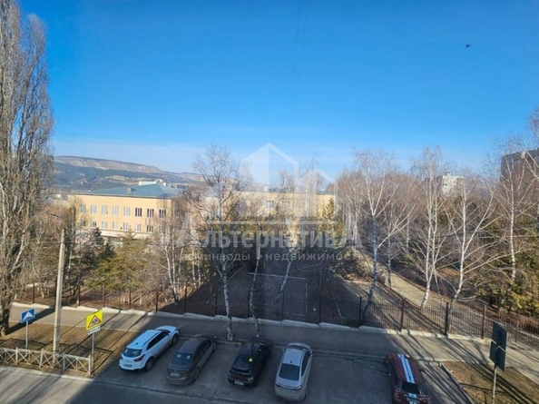 
   Продам 3-комнатную, 70 м², Марцинкевича ул

. Фото 18.