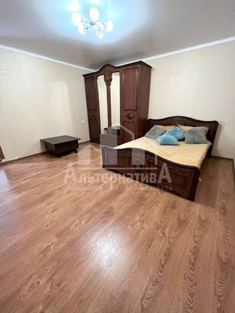 
   Продам 1-комнатную, 31 м², Гагарина ул

. Фото 4.