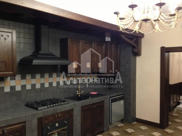 
  Продается 4-комн. квартира, 180 м², Островского ул
. Фото 2.