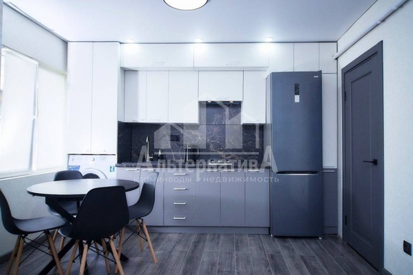 
  Продается 2-комн. квартира, 45 м², Желябова ул
. Фото 1.