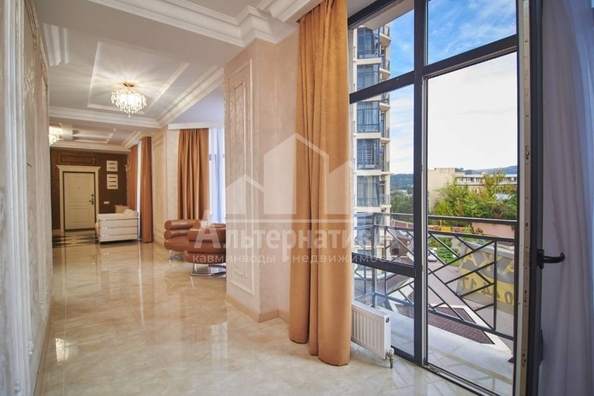 
  Продается 4-комн. квартира, 200 м², Шаумяна ул
. Фото 4.