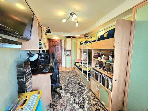 
  Продается 2-комн. квартира, 48 м², Крутая дорога ул
. Фото 12.