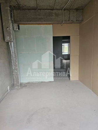 
  Продается 2-комн. квартира, 72 м², Декабристов ул
. Фото 4.