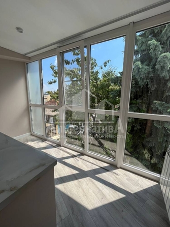 
  Продается 1-комн. квартира, 37 м², Андрея Губина ул
. Фото 4.