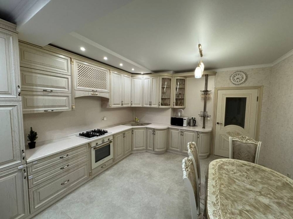 
  Продается 3-комн. квартира, 96.4 м², Замковая ул
. Фото 2.