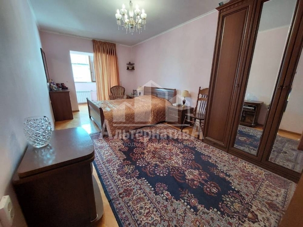 
  Продается 3-комн. квартира, 92.4 м², Романенко ул
. Фото 4.
