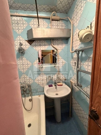 
  Продается 3-комн. квартира, 60 м², Андрея Губина ул
. Фото 14.
