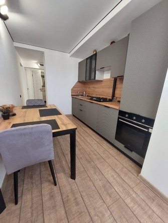 
  Продается 2-комн. квартира, 50 м², Островского ул
. Фото 2.
