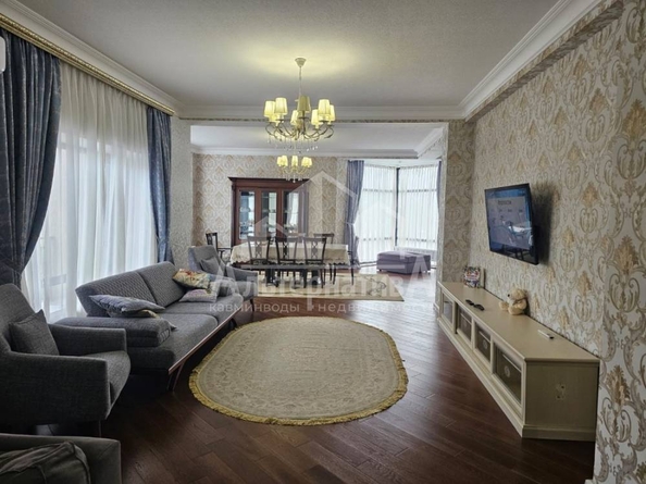 
  Продается 4-комн. квартира, 200 м², Шаумяна ул
. Фото 4.
