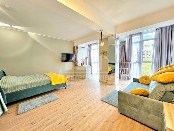 
  Продается 3-комн. квартира, 80 м², Декабристов ул
. Фото 3.