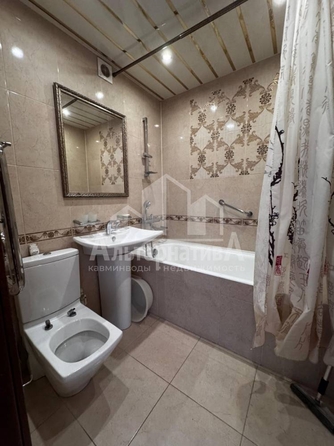 
  Продается 2-комн. квартира, 44.3 м², Умара Алиева ул
. Фото 28.