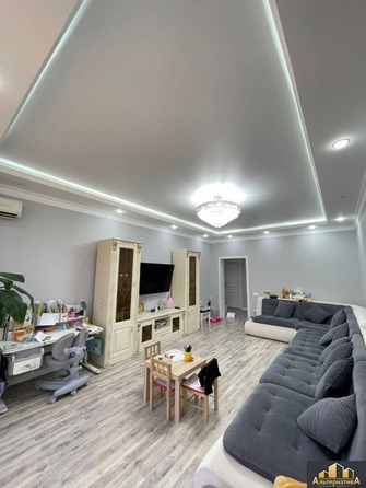 
  Продается 2-комн. квартира, 71 м², Целинная ул
. Фото 4.