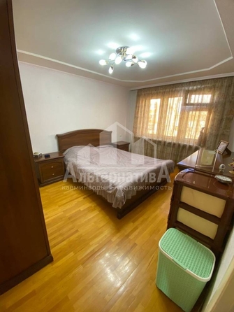 
   Продам 3-комнатную, 59.7 м², Октябрьская ул

. Фото 4.