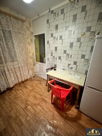 
  Продается 2-комн. квартира, 48.6 м², Красивая ул
. Фото 3.