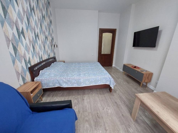 
  Продается 1-комн. квартира, 40.3 м², 40 лет Октября ул
. Фото 2.