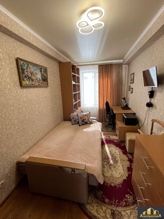 
   Продам 2-комнатную, 45 м², Героев Медиков ул

. Фото 4.