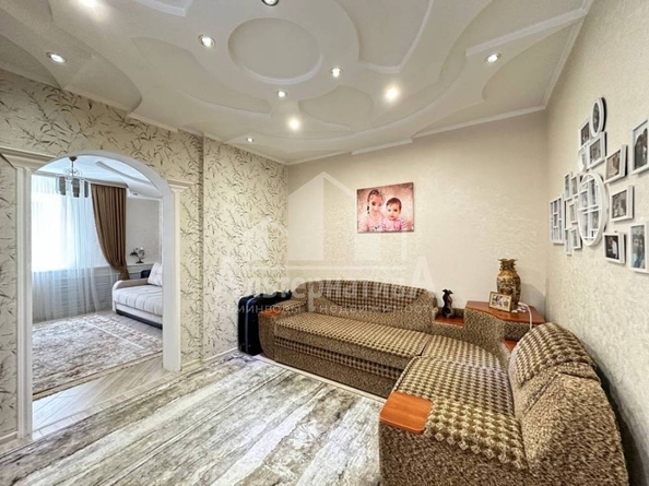 
   Продам 4-комнатную, 75 м², Резервуарная ул

. Фото 4.