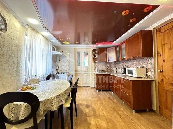 
   Продам 4-комнатную, 75 м², Резервуарная ул

. Фото 8.