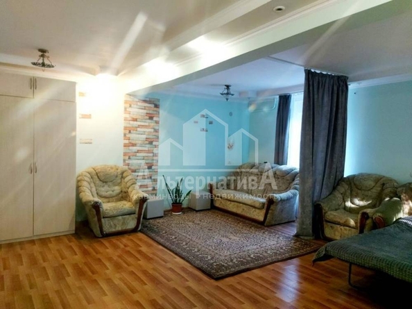 
  Продается 3-комн. квартира, 72.1 м², Крутая дорога ул
. Фото 1.