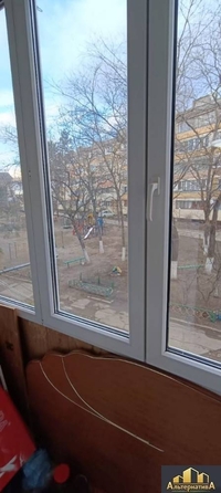 
  Продается 3-комн. квартира, 60 м², Крутая дорога ул
. Фото 12.