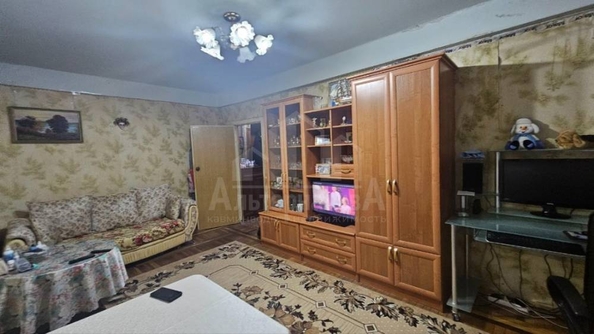 
  Продается 4-комн. квартира 65 м². Фото 1.