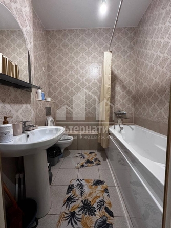 
  Продается 2-комн. квартира, 67.8 м², Красивая ул
. Фото 14.