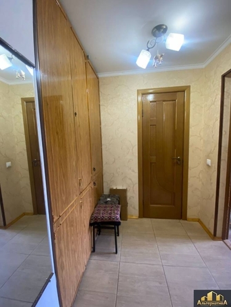 
  Продается 2-комн. квартира, 52.2 м², Красивая ул
. Фото 6.