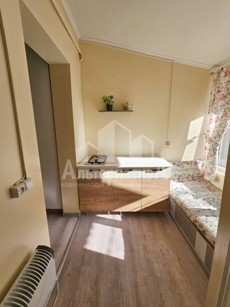 
   Продам 2-комнатную, 30.4 м², Кисловодская ул

. Фото 2.