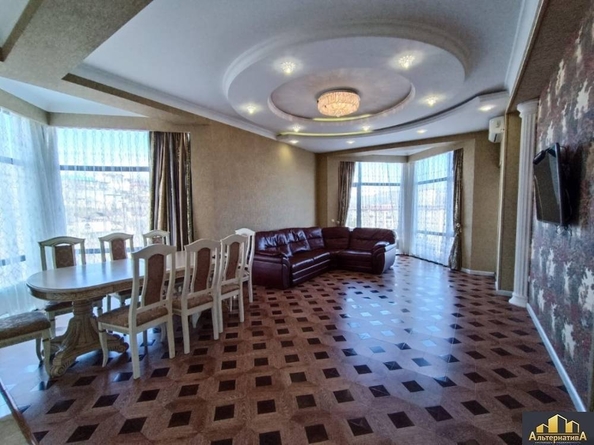 
  Продается 3-комн. квартира, 114 м², Шаумяна ул
. Фото 2.