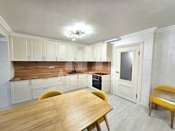 
  Продается 4-комн. квартира, 157 м², Широкая ул
. Фото 1.