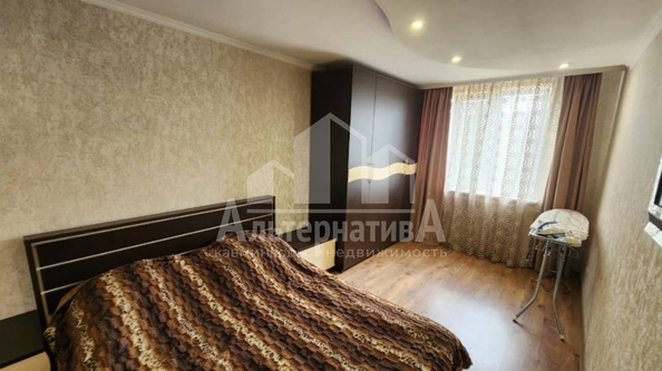 
  Продается 3-комн. квартира, 68 м², Октябрьская ул
. Фото 8.