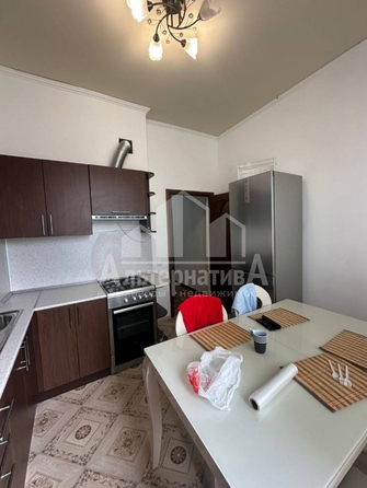 
  Продается 3-комн. квартира, 86 м², Калинина ул
. Фото 3.