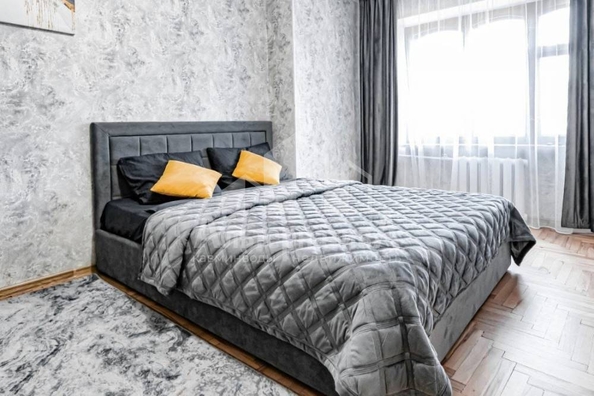 
  Продается 1-комн. квартира, 30 м², Островского ул
. Фото 1.