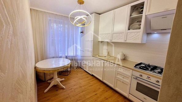 
  Продается 2-комн. квартира, 45.7 м², Главная ул
. Фото 1.