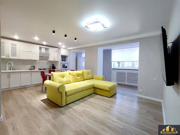 
  Продается 3-комн. квартира, 81.6 м², Куйбышева ул
. Фото 1.