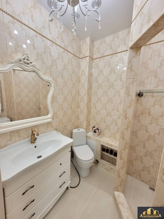 
  Продается 2-комн. квартира, 68 м², Целинная ул
. Фото 10.