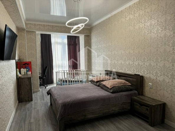 
  Продается 2-комн. квартира, 68 м², Декабристов ул
. Фото 8.