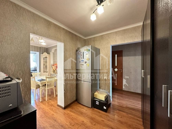
  Продается 4-комн. квартира, 90 м², Красивая ул
. Фото 6.
