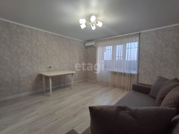 
   Продам 2-комнатную, 54 м², Пушкина ул, 63/1

. Фото 4.