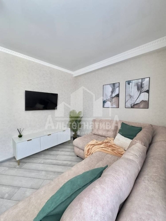 
  Продается 1-комн. квартира, 42 м², Кленовая роща ул
. Фото 3.