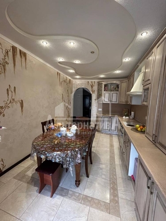 
  Продается 2-комн. квартира, 76 м², Белинского ул
. Фото 3.