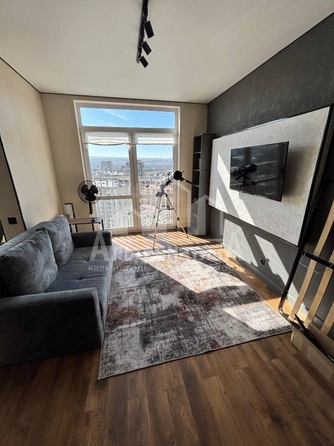 
  Продается 1-комн. квартира, 32.8 м², Окопная ул
. Фото 2.