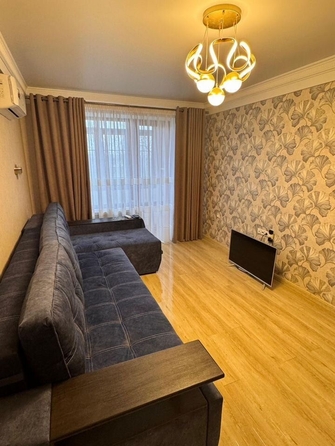 
  Продается 1-комн. квартира, 32 м², Украинская ул, д. 1
. Фото 2.