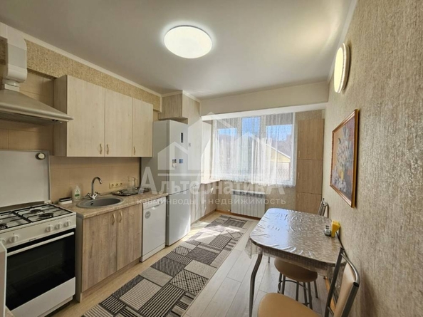 
   Продам 2-комнатную, 50.6 м², Пушкина ул

. Фото 2.